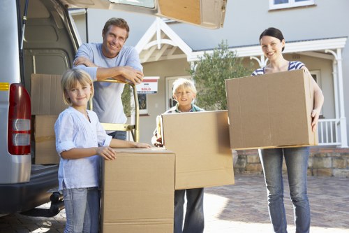 Local moving truck service in Barnet for efficient relocation